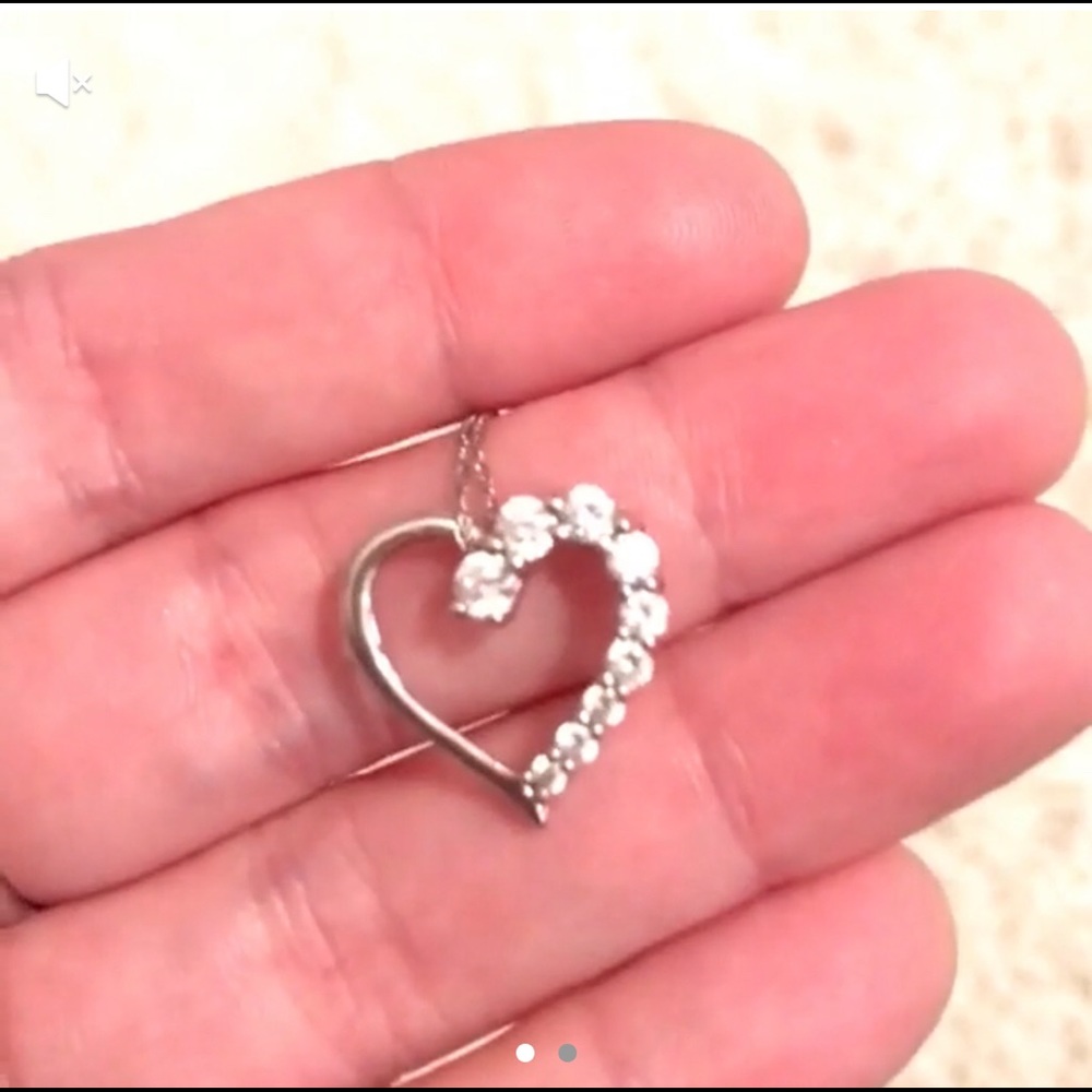 🔥DIAMOND HEART NECKLACE🔥 - Picture 3 of 8